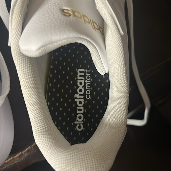 Adidas Grand Court White and Gold Sneakers Cloudfoam comfort sz 9 - Picture 5 of 5